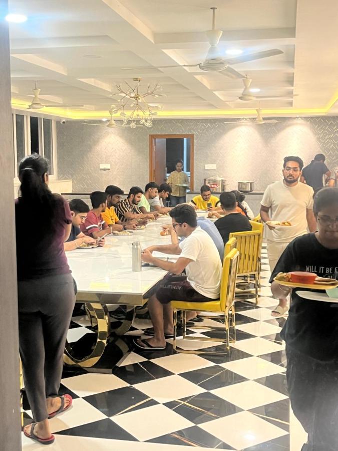 Reside Inn Avenue Μπανγκαλόρ Εξωτερικό φωτογραφία